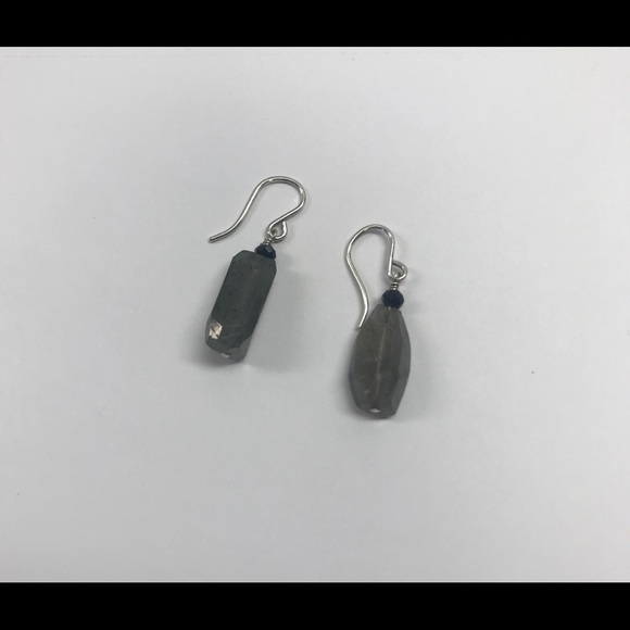 Labradorite dangles - Picture 3 of 6